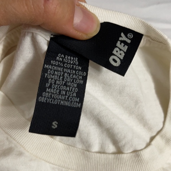 Obey Propaganda Graphic Tee - Picture 4 of 5